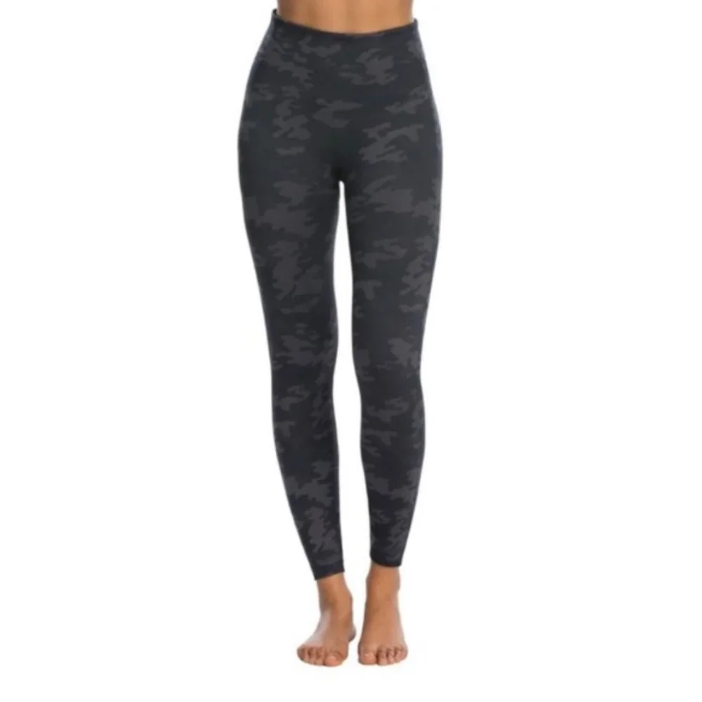 Spanx Seamless Camo Leggings - Picture 3 of 6